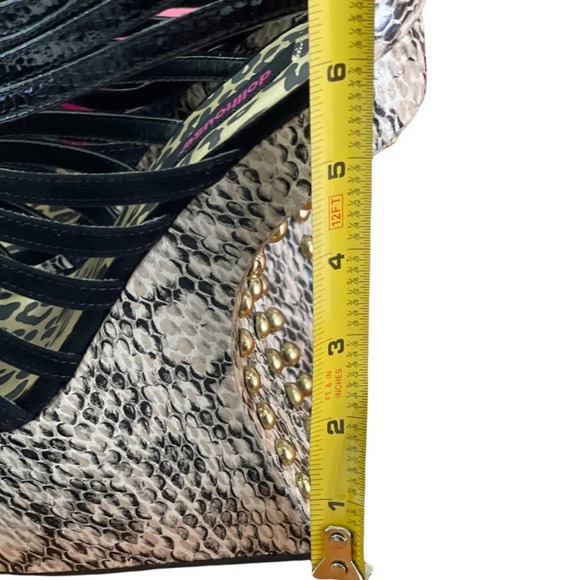 ✨SALE ✨NEW IN BOX DOLLHOUSE Sin Black - Picture 6 of 6